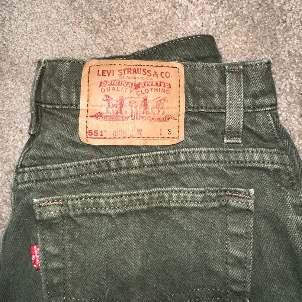Levi’s Straight Leg Jeans